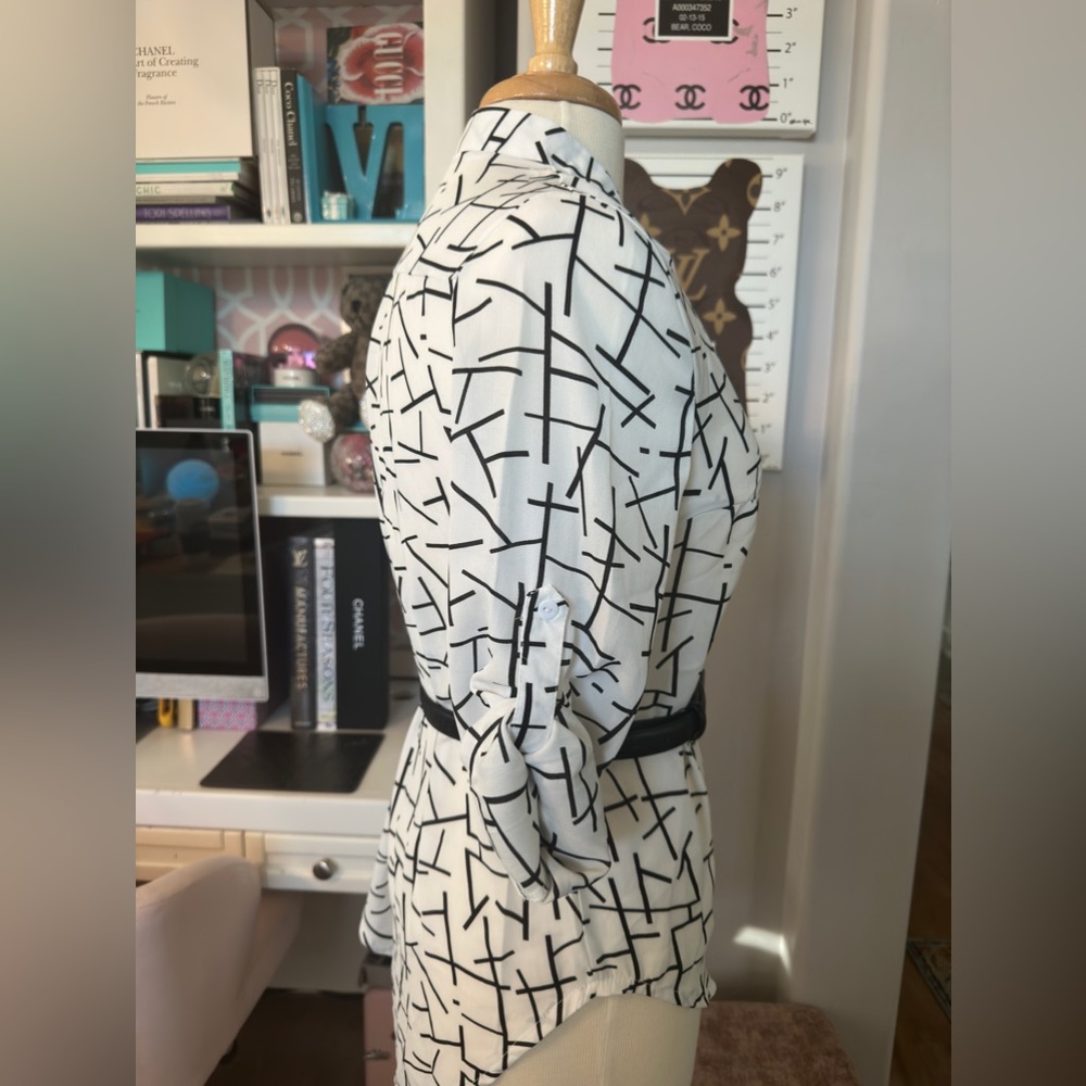 Cute Boutique Button Down Shirt - Picture 4 of 5